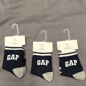3 Pairs of GAP baby socks- 6-12 months